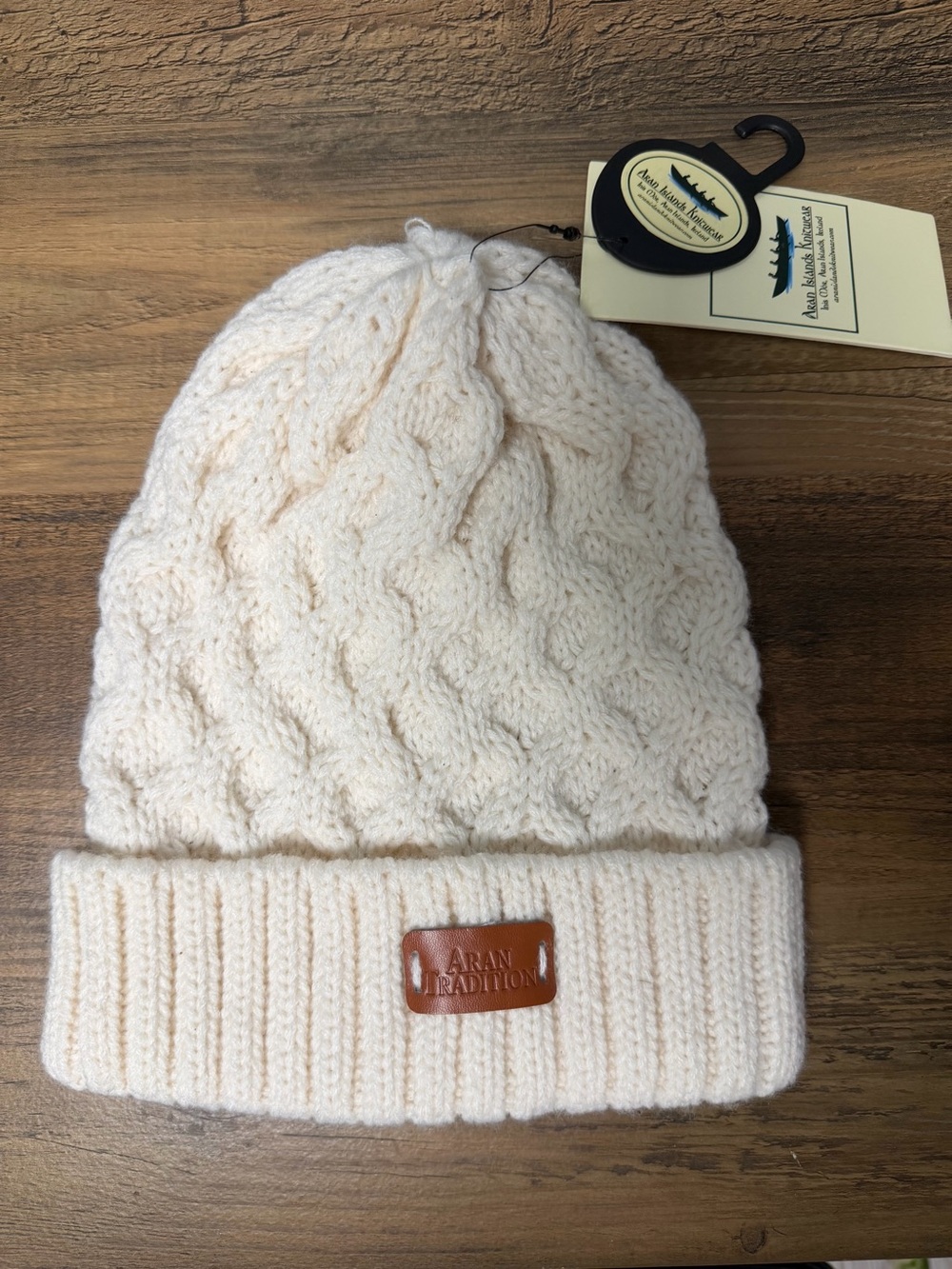 Women’s Aran Islands Knitwear Winter Hat. One Size. NWT.